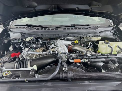 New 2026 Ford F450 Platinum w/ FX4 Off-Road Package image 31