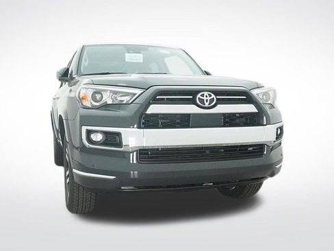 Used 2024 Toyota 4Runner Limited AWD/4WD image 34