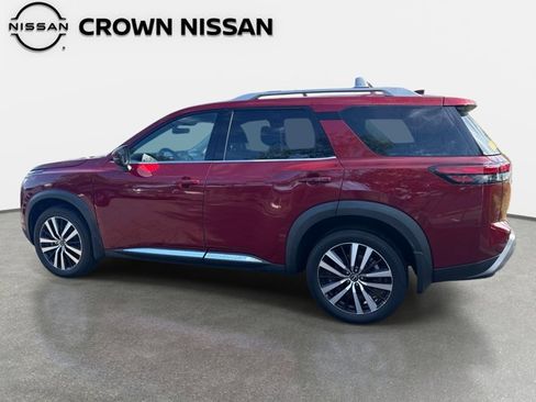 Certified 2023 Nissan Pathfinder Platinum AWD/4WD image 5