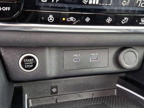 Used 2023 Nissan Rogue Platinum AWD/4WD image 26