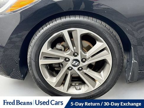 Used 2017 Hyundai Elantra Limited FWD image 32