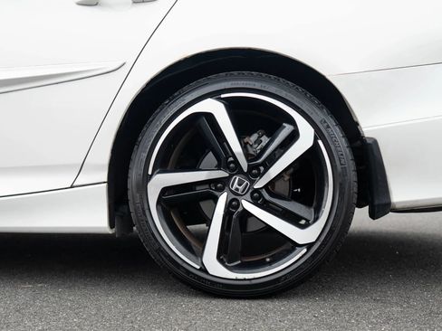 Used 2019 Honda Accord Sport image 15