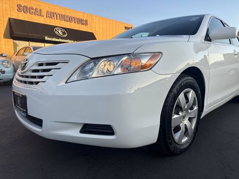 Used 2009 Toyota Camry LE image 35