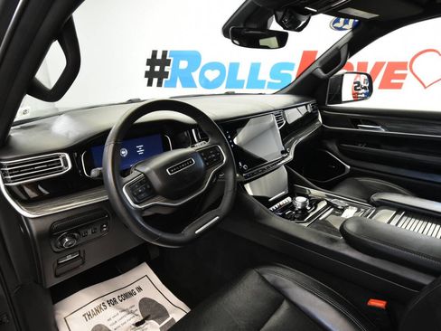 Used 2022 Jeep Wagoneer Series II image 12