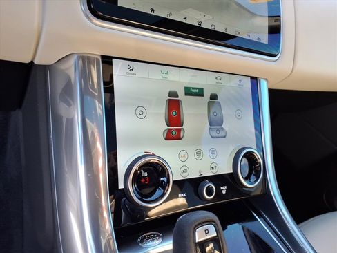 Used 2021 Land Rover Range Rover Sport HST image 18