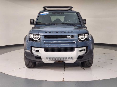 Used 2023 Land Rover Defender 110 S AWD/4WD image 9