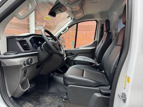 New 2025 Ford Transit 350 Low Roof image 21