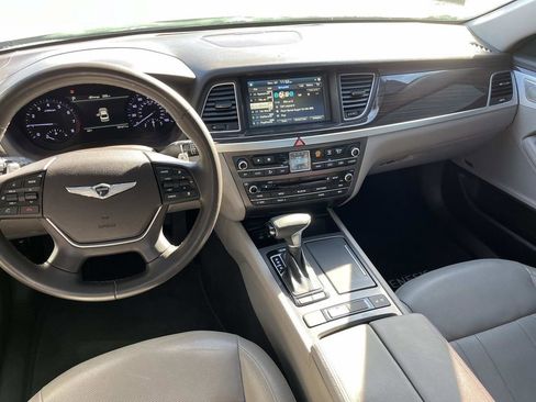 Used 2018 Genesis G80 3.8 w/ Option Group 02 image 13