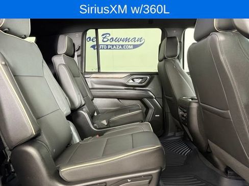 Used 2024 Chevrolet Suburban Premier AWD/4WD image 17