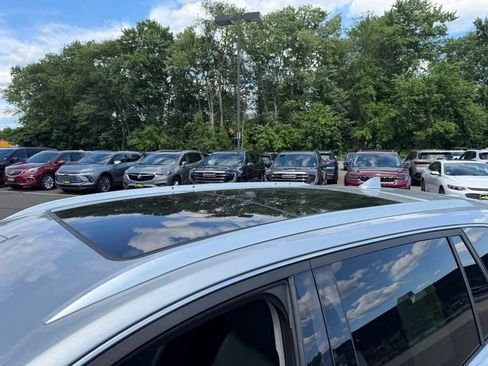 Certified 2019 Buick Envision Premium AWD/4WD image 7