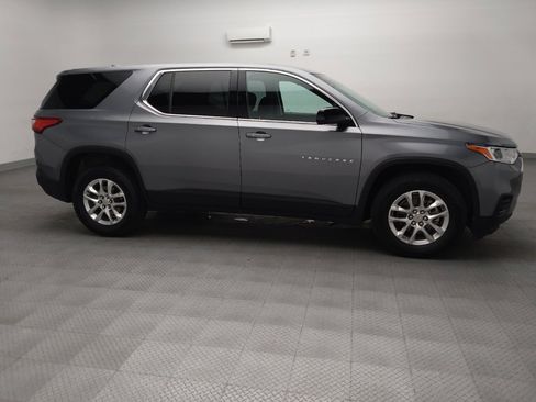 Used 2019 Chevrolet Traverse LS FWD image 11