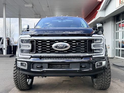 Used 2025 Ford F450 Platinum w/ Platinum Plus Package image 7