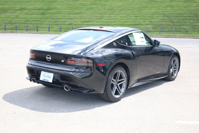New 2027 Nissan Z Sport w/ Essentials Package (Sport) RWD image 5