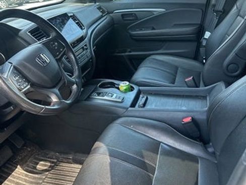 Used 2022 Honda Pilot TrailSport image 18