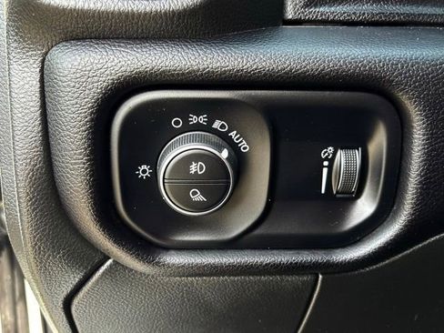 Used 2024 RAM 3500 Big Horn image 17