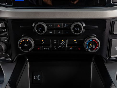 Used 2026 Ford F250 XLT w/ XLT Premium Package image 27