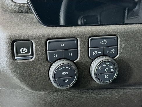 Used 2024 Chevrolet Silverado 2500 LT w/ Convenience Package AWD/4WD image 10