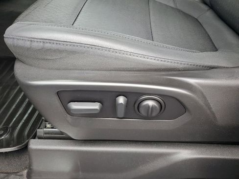 Certified 2022 Chevrolet Silverado 1500 LT image 6