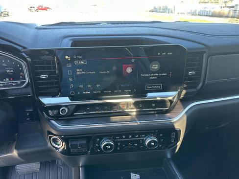 Used 2022 GMC Sierra 1500 SLT w/ SLT Premium Plus Package image 13