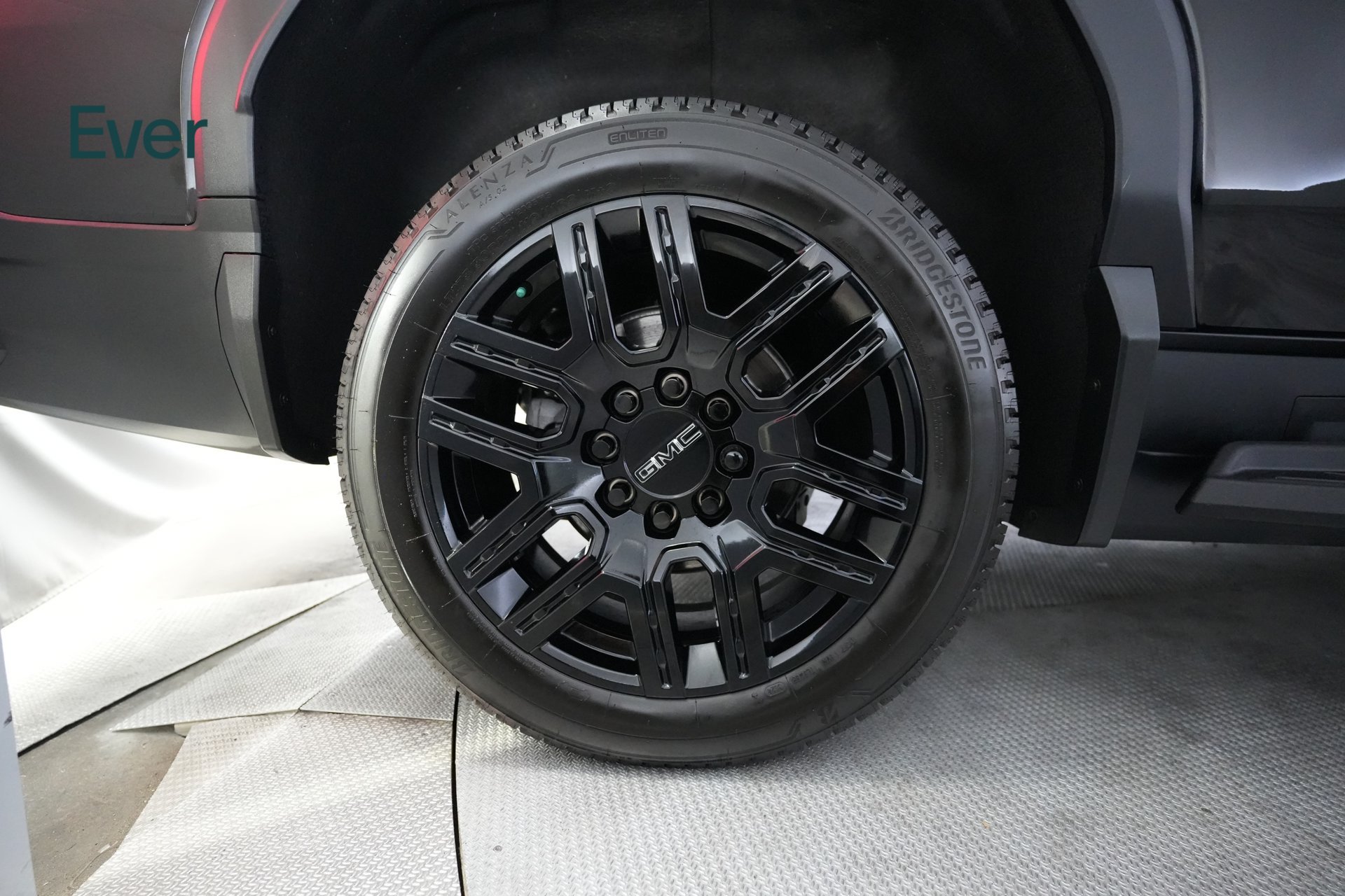 Used 2026 GMC Sierra EV Elevation w/ LPO, Elevation Dark Package AWD/4WD image 16