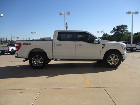 Used 2022 Ford F150 Lariat image 9