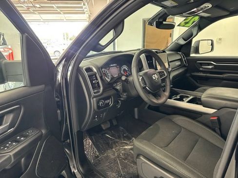 Used 2025 RAM 1500 Big Horn AWD/4WD image 16