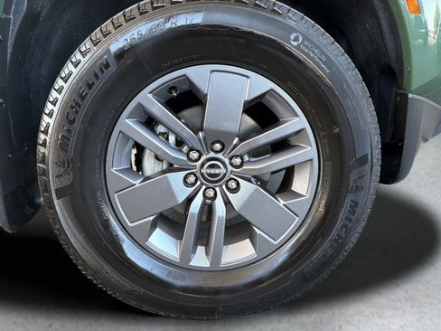 Certified 2025 Nissan Frontier SV AWD/4WD image 21