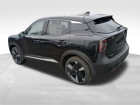 New 2025 Nissan Kicks SR image 3