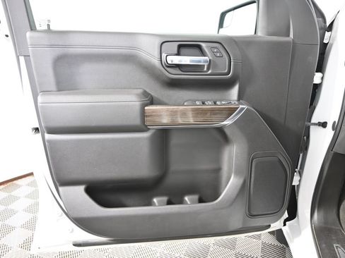 Used 2021 Chevrolet Silverado 1500 RST AWD/4WD image 18