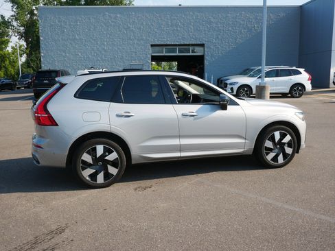 Used 2024 Volvo XC60 T8 Plus w/ Climate Package AWD/4WD image 7