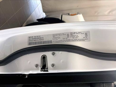 Used 2024 RAM 2500 Big Horn image 36