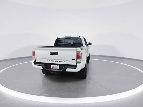 Certified 2020 Toyota Tacoma TRD Sport w/ Technology Package AWD/4WD image 7