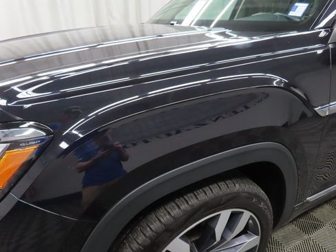 Used 2021 Volkswagen Atlas SEL R-Line image 41