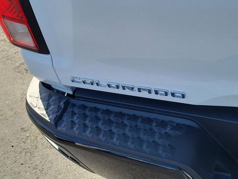 New 2026 Chevrolet Colorado W/T image 19