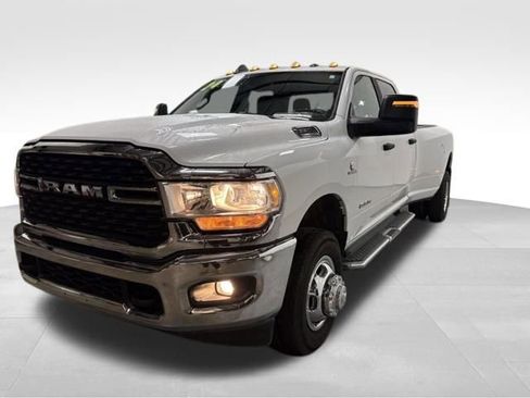 Certified 2024 RAM 3500 Big Horn AWD/4WD image 3