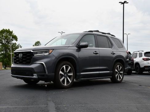 Used 2024 Honda Pilot Elite image 3