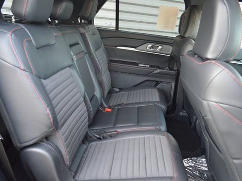 New 2026 Ford Explorer ST-Line RWD image 31