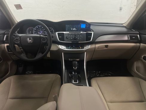 Used 2015 Honda Accord LX image 16