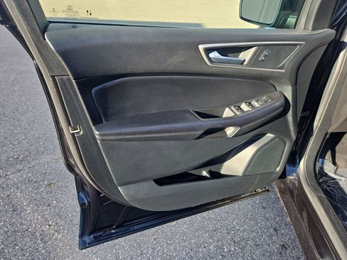 Certified 2022 Ford Edge SEL image 11