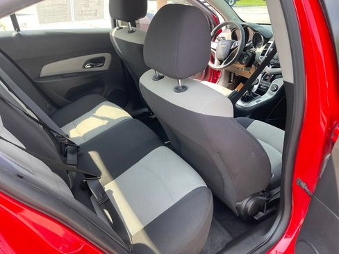 Used 2015 Chevrolet Cruze L FWD image 17