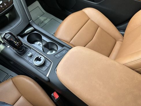 Certified 2025 Cadillac XT5 Premium Luxury w/ LPO, Floor Liner Package image 20