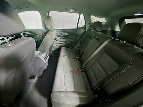 Used 2024 GMC Terrain SLE image 27