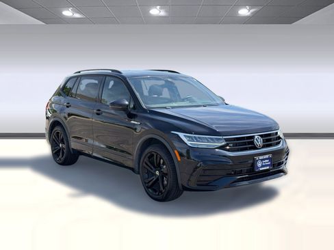 Used 2023 Volkswagen Tiguan SE R-Line FWD image 7