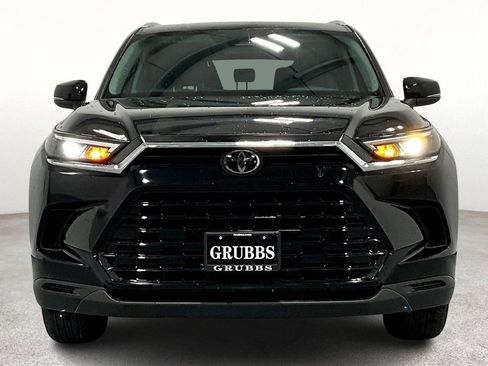 Used 2025 Toyota Grand Highlander AWD image 5