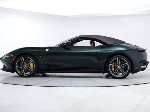 Certified 2025 Ferrari Roma Spider RWD image 7