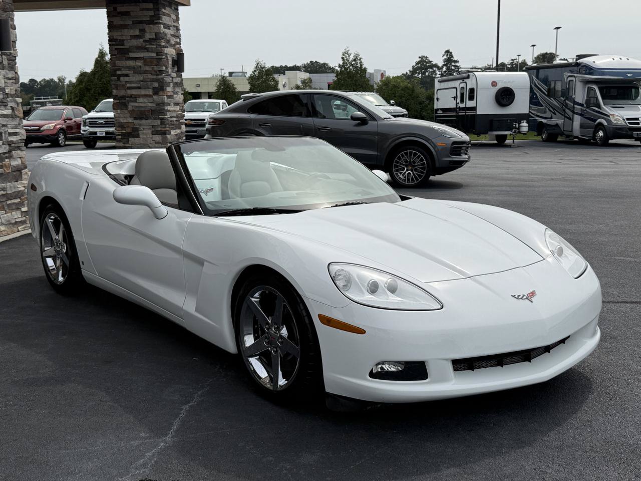 Used 2006 Chevrolet Corvette Convertible w/ Preferred Equipment Group RWD image 6