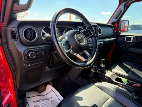 Used 2021 Jeep Wrangler Unlimited Rubicon 4xe w/ Steel Bumper Group AWD/4WD image 19