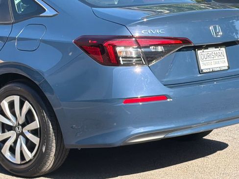 Certified 2025 Honda Civic LX image 6