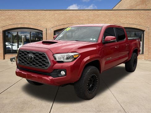 Used 2020 Toyota Tacoma TRD Sport AWD/4WD image 29