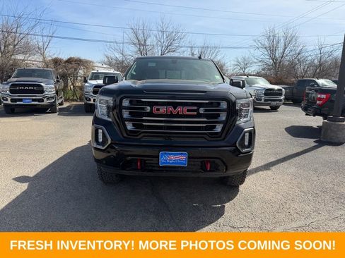 Used 2020 GMC Sierra 1500 AT4 w/ AT4 Premium Package image 3